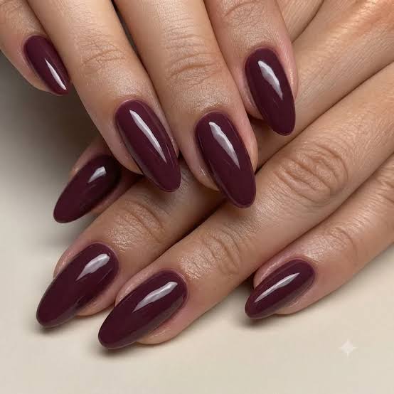 Deep Plum Glossy Medium Oval Nails Deep Plum Glossy Medium Oval Nails — Classy One Color Nails