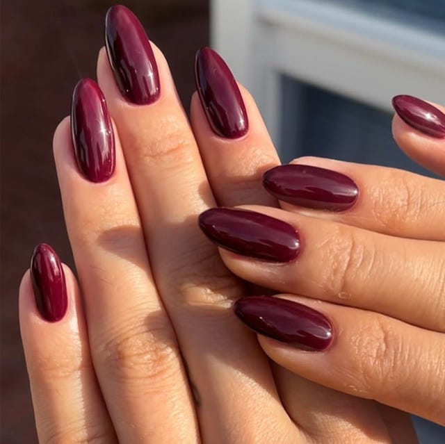 Deep Burgundy Glossy Medium Almond Nails Deep Burgundy Glossy Medium Almond Nails — Classy One Color Nails