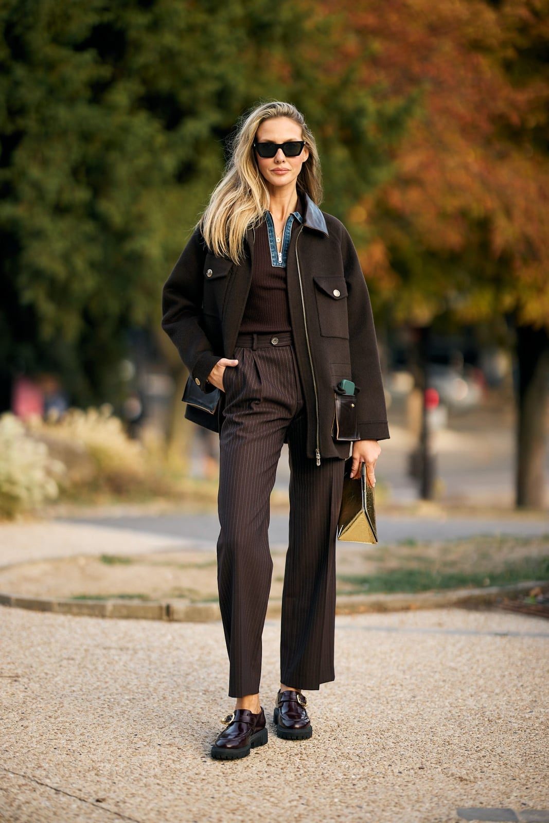 Layered Denim Collar Jacket With Pinstripe Trousers Layered Denim Collar Jacket With Pinstripe Trousers — Classy Outdoor Outfit