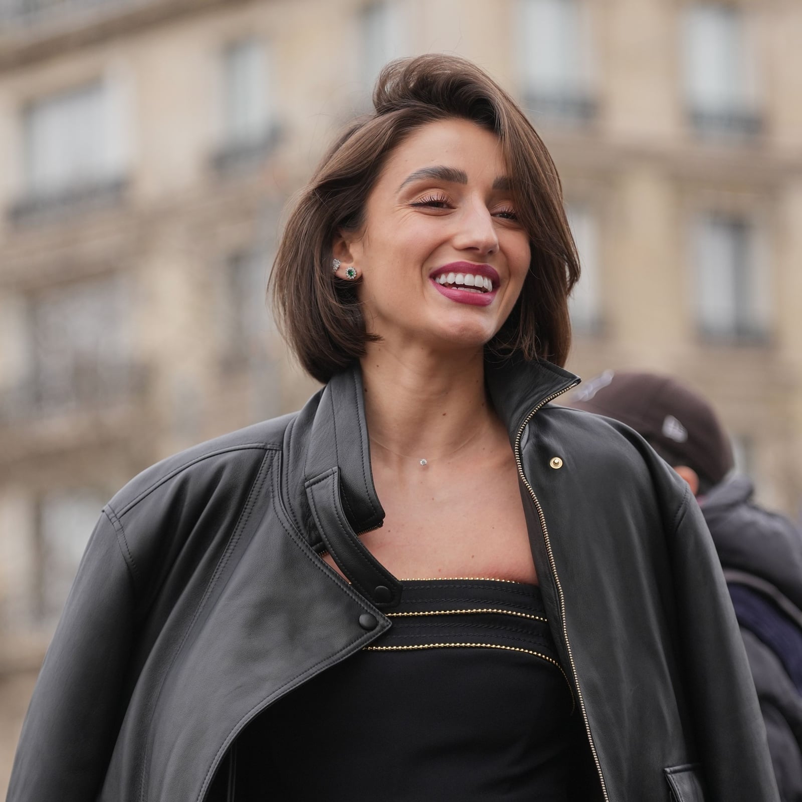 Chin Length Bob With Curtain Bangs — Classy Outfit Hair