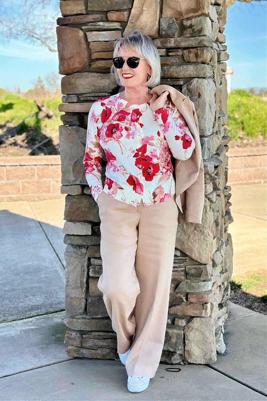 Tan Cardigan Draped Over Floral Top Tan Cardigan Draped Over Floral Top — Classy Oversize Outfits