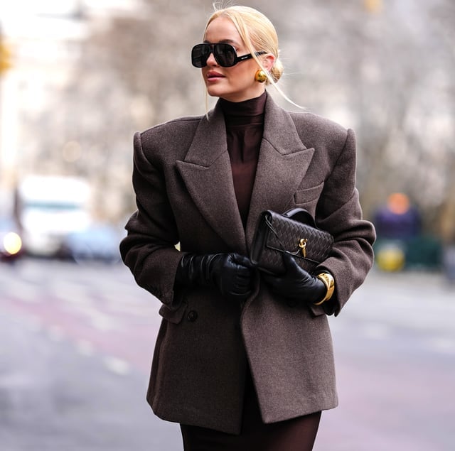 Brown Oversized Wool Blazer with Turtleneck Brown Oversized Wool Blazer with Turtleneck — Classy Oversize Outfits