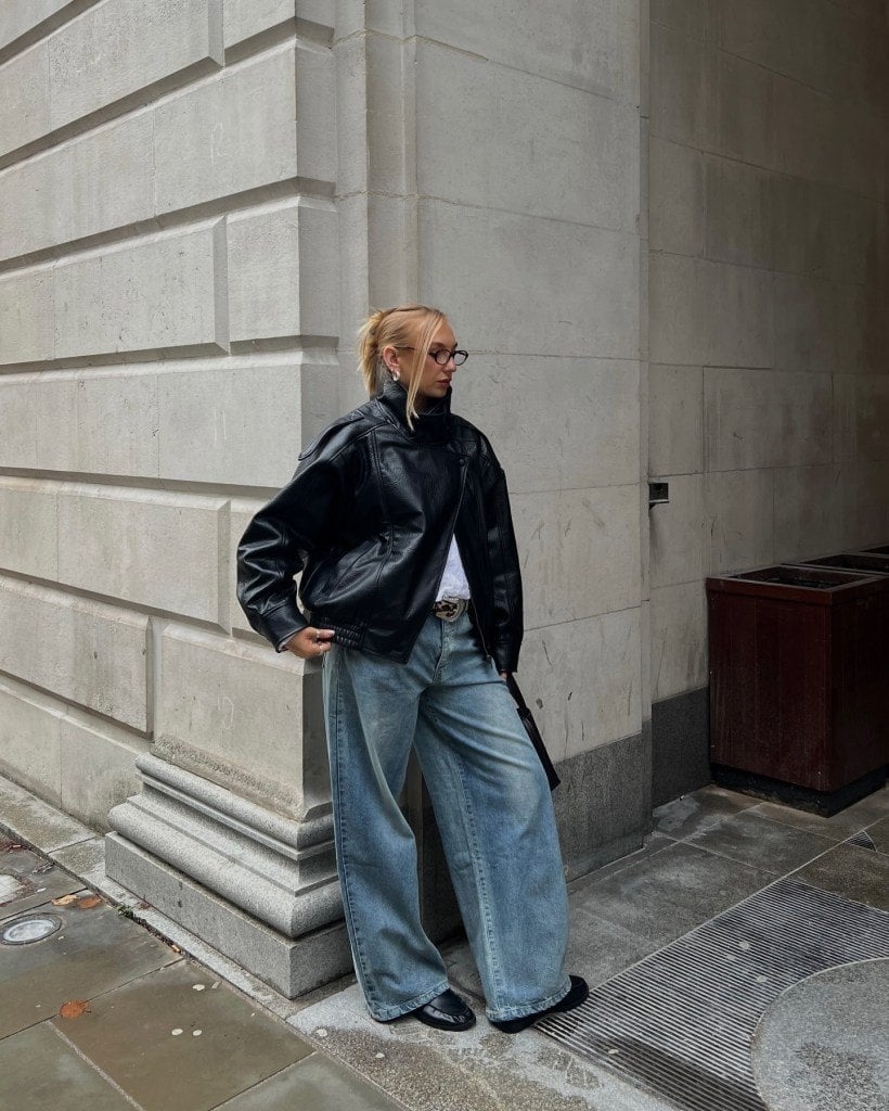 Oversized Wide-Leg Jeans with Black Bomber Jacket Oversized Wide-Leg Jeans with Black Bomber Jacket — Classy Oversize Outfits