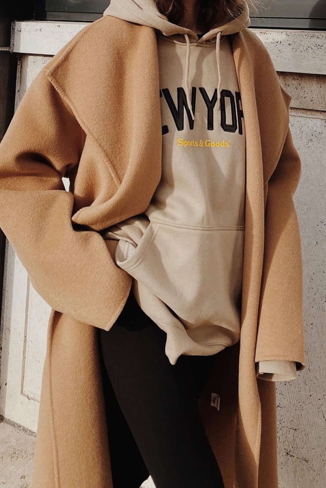 Long Camel Coat Over Beige Hoodie Long Camel Coat Over Beige Hoodie — Classy Oversize Outfits