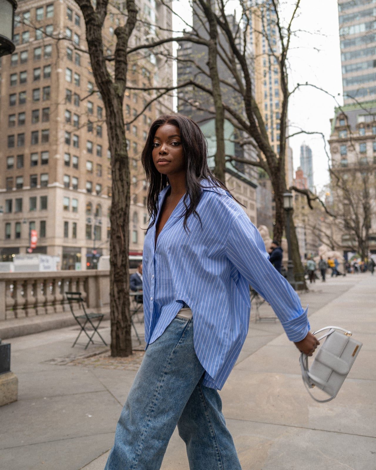 Oversized Blue Striped Shirt with Light Blue Jeans Oversized Blue Striped Shirt with Light Blue Jeans — Classy Oversize Outfits