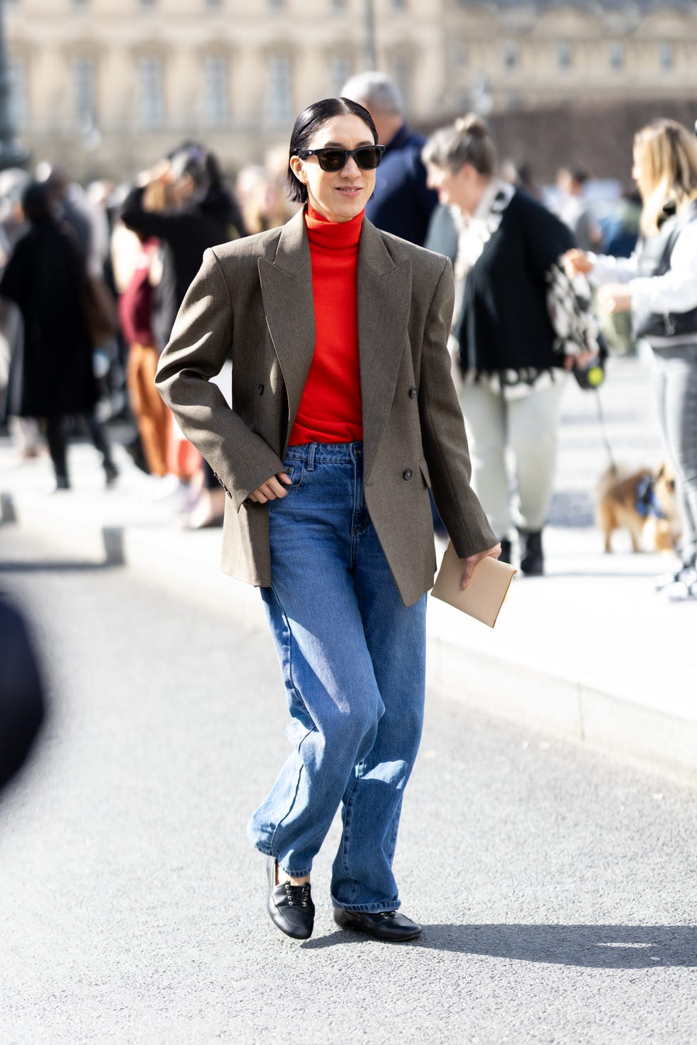 Brown Oversized Blazer with Orange Turtleneck Brown Oversized Blazer with Orange Turtleneck — Classy Paris Outfits