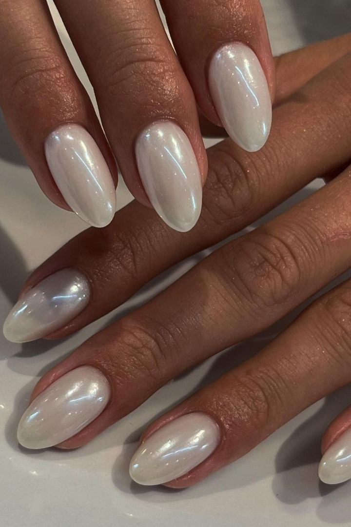 Short-Medium Oval Pearlescent Milky White Short-Medium Oval Pearlescent Milky White — Classy Pearl Nails