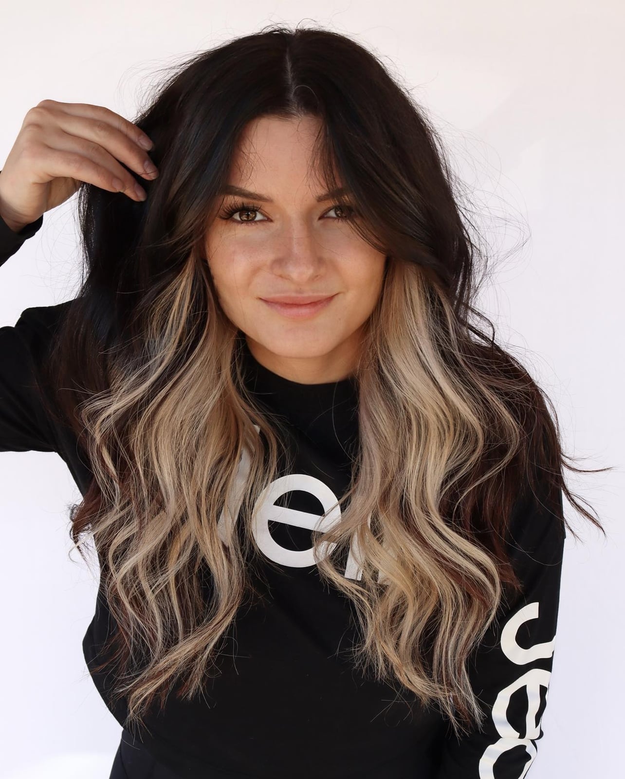 Mid-Back Waves With Face-Framing Bangs And Blonde Peekaboo — Classy Peekaboo Hair