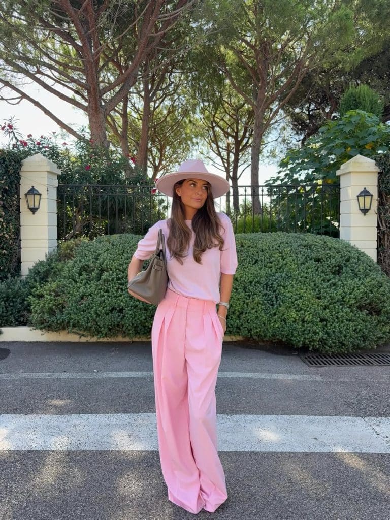 Soft Pink Knit Set with Wide Leg Trousers, Close-Up Take Soft Pink Knit Set with Wide Leg Trousers, Close-Up Take — Classy Pink Outfits