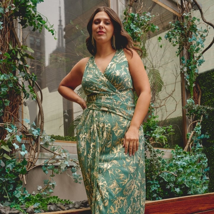 Green Halter Neck Maxi Dress with Metallic Gold Leaf Print Green Halter Neck Maxi Dress with Metallic Gold Leaf Print — Classy Plus Size Dresses