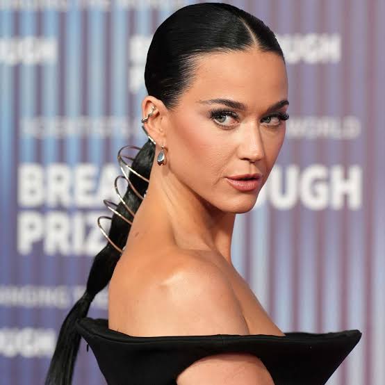 Black Ponytail With Ornate Hair Accessory — Classy Ponytail with Swoop