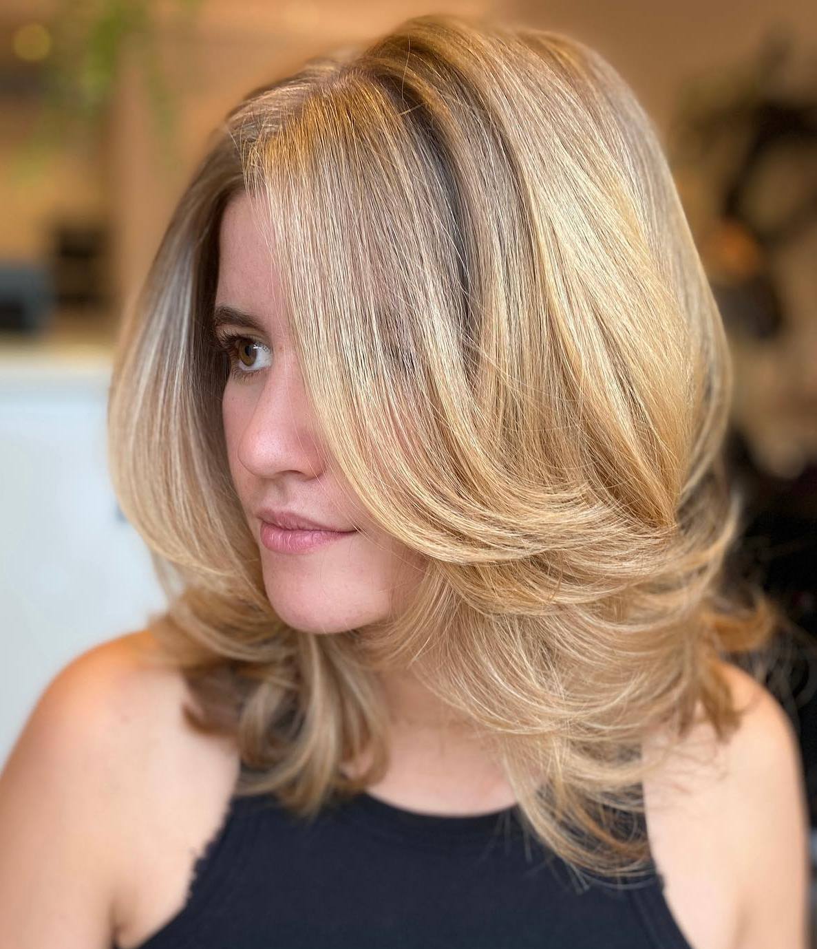 Collarbone Blonde With Voluminous Layers — Classy Rachel Haircuts