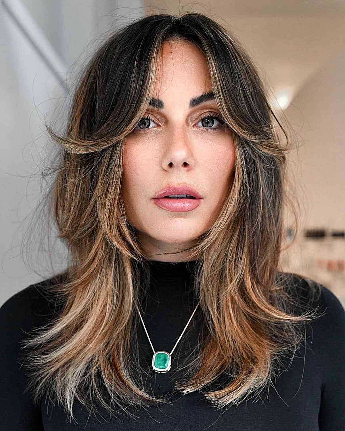 Collarbone Dark Brown With Face-Framing Pieces — Classy Rachel Haircuts