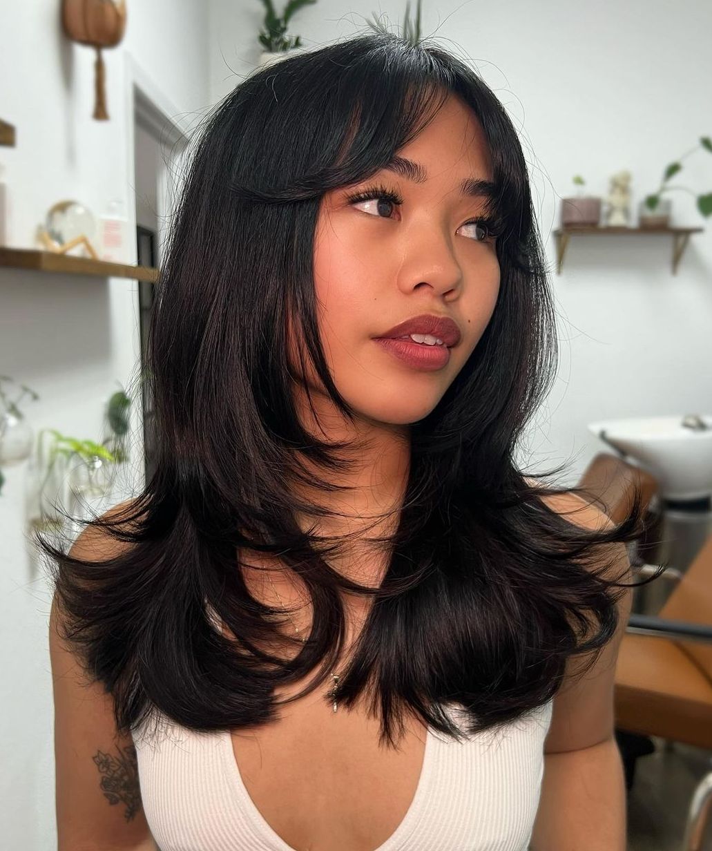Collarbone Dark Brown Rachel With Curtain Bangs — Classy Rachel Haircuts