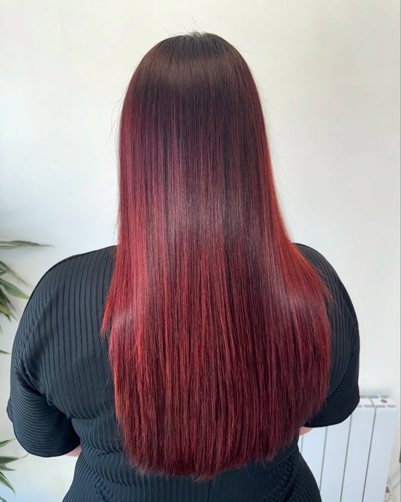 Mid-Back Deep Red With Lighter Red Balayage Waves, Layers Mid-Back Deep Red With Lighter Red Balayage Waves, Layers — Classy Red Balayage