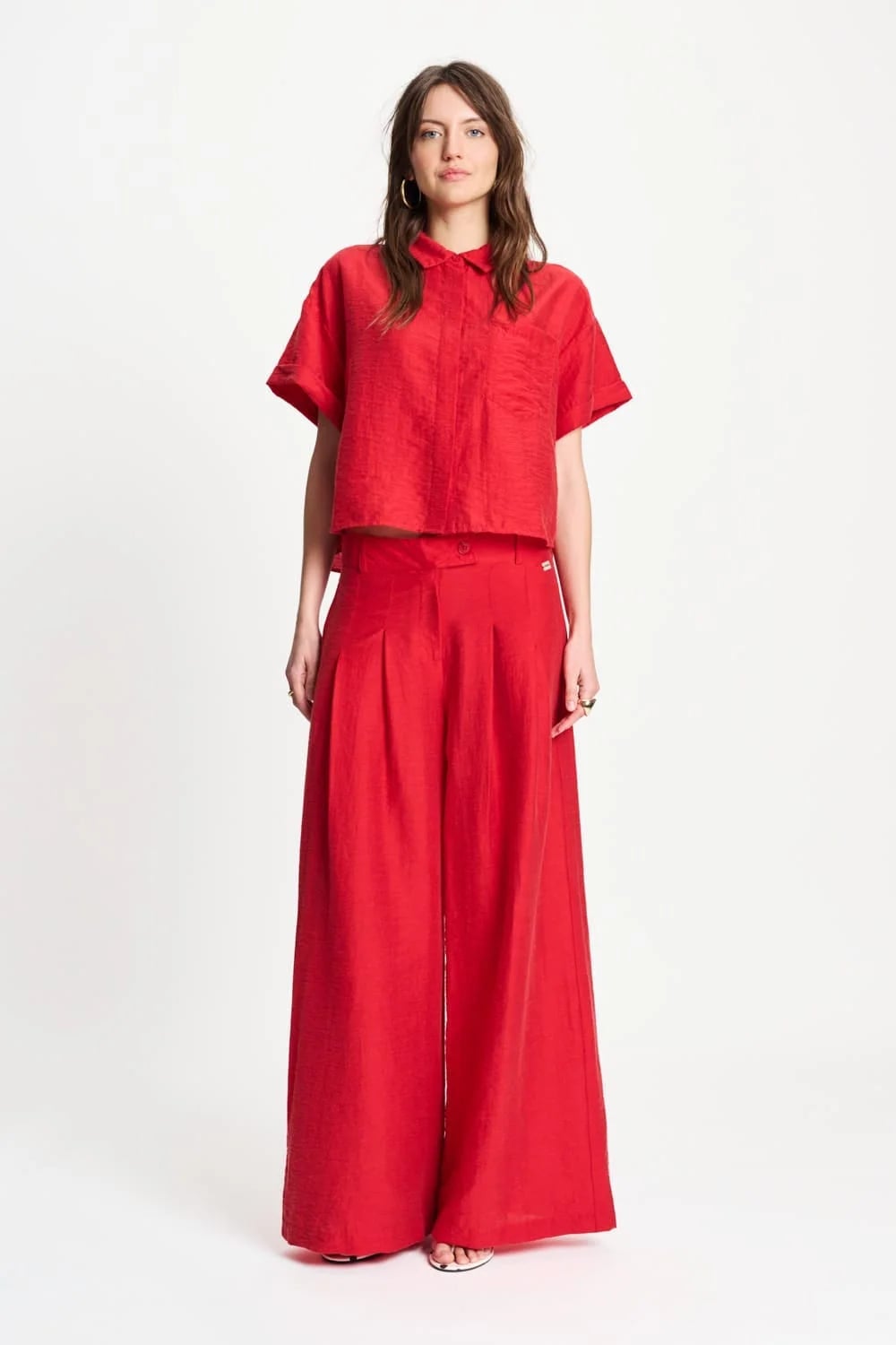 Monochromatic Red Linen Trousers and Collared Shirt — Classy Red Pants Outfits