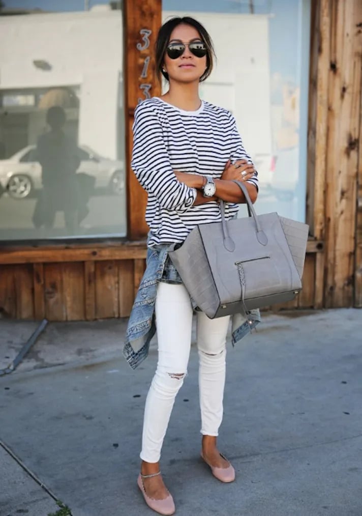White Skinny Jeans With Denim Jacket Tie — Classy Ripped Jeans Outfits