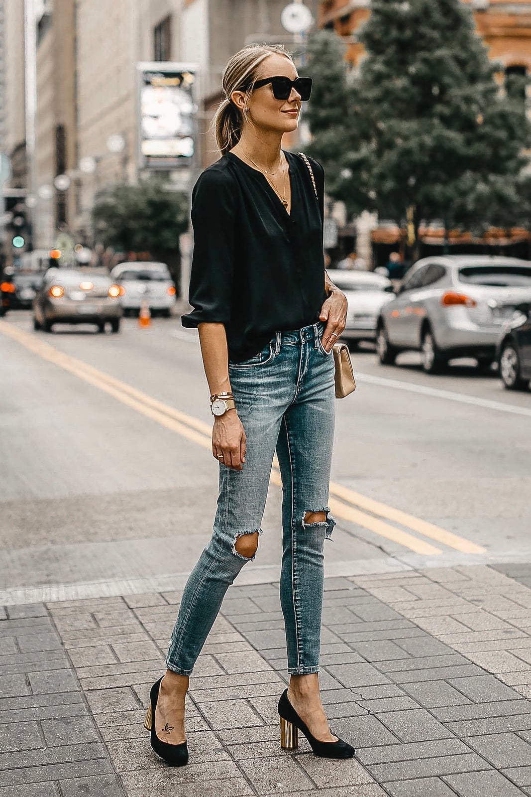 Light Blue Skinny Jeans With Subtle Rips — Classy Ripped Jeans Outfits