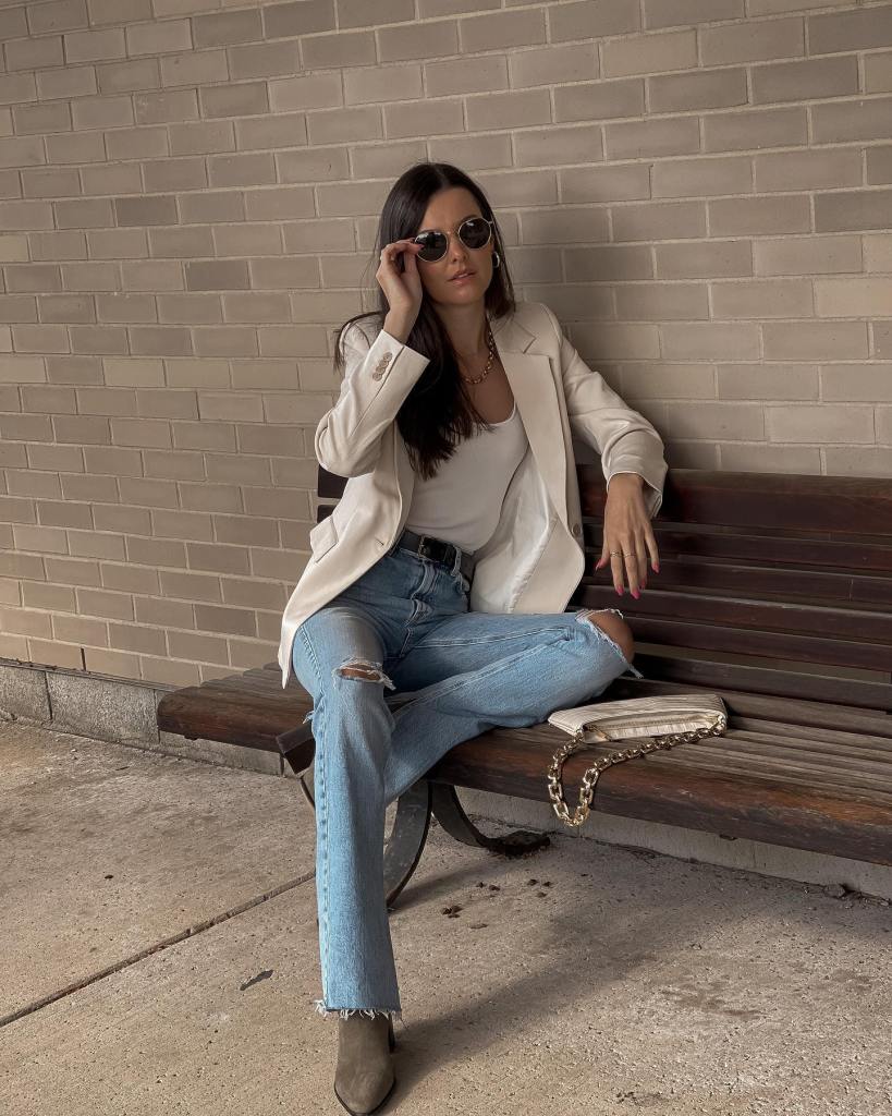 Straight Leg Jeans With Frayed Hem — Classy Ripped Jeans Outfits