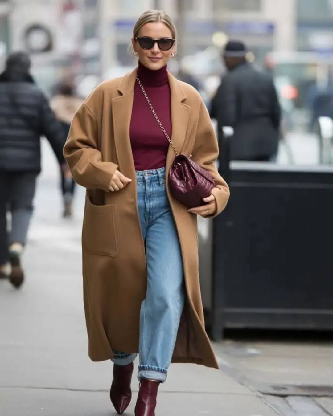Long Camel Coat with Burgundy Turtleneck Long Camel Coat with Burgundy Turtleneck — Classy Scandinavian Style