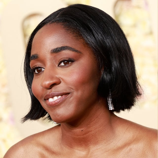 Sleek Black Chin Length Bob Sleek Black Chin Length Bob — Classy Short Haircuts for Round Faces