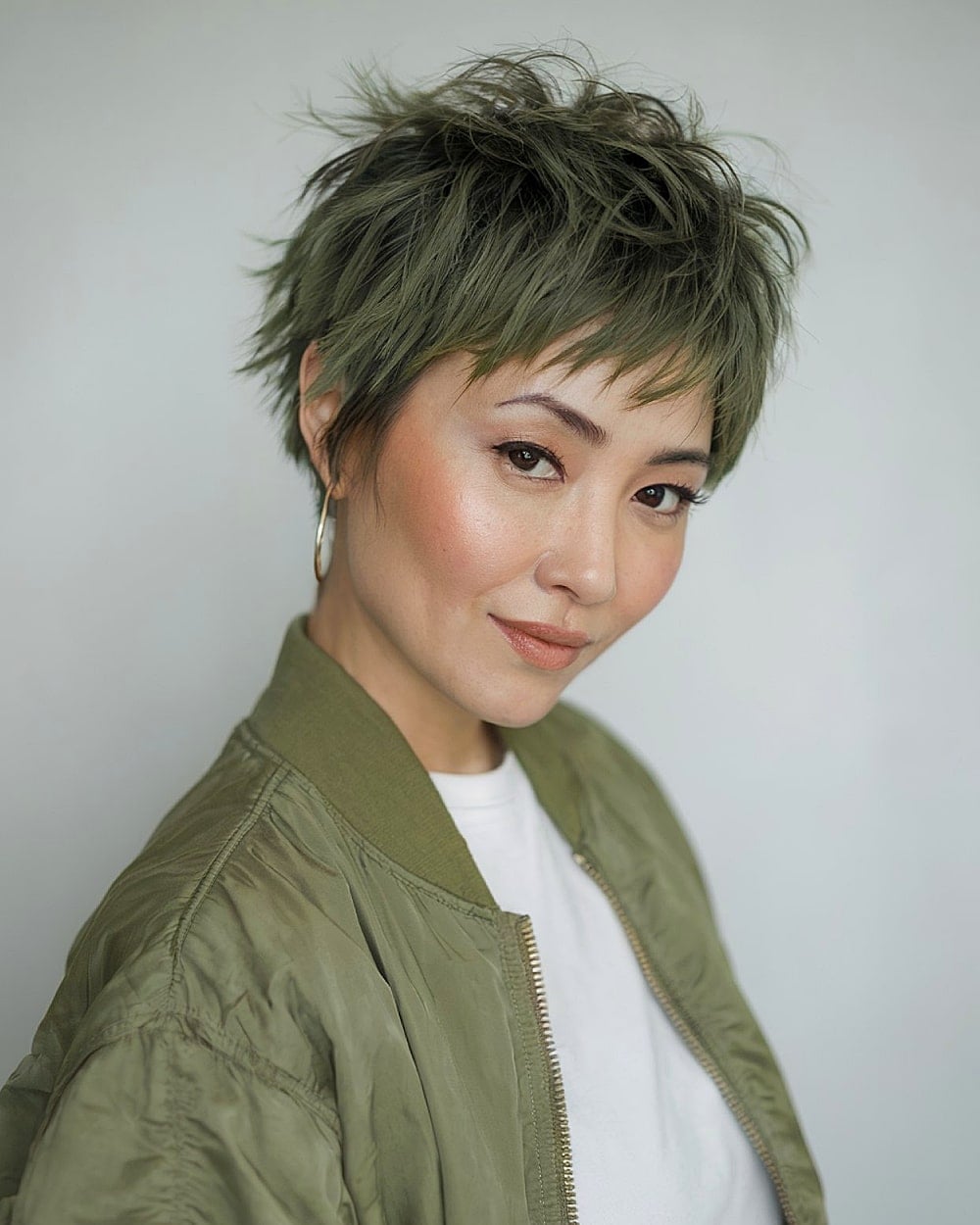 Green Shaggy Pixie Ear Length With Wispy Bangs Green Shaggy Pixie Ear Length With Wispy Bangs — Classy Short Shaggy Haircut