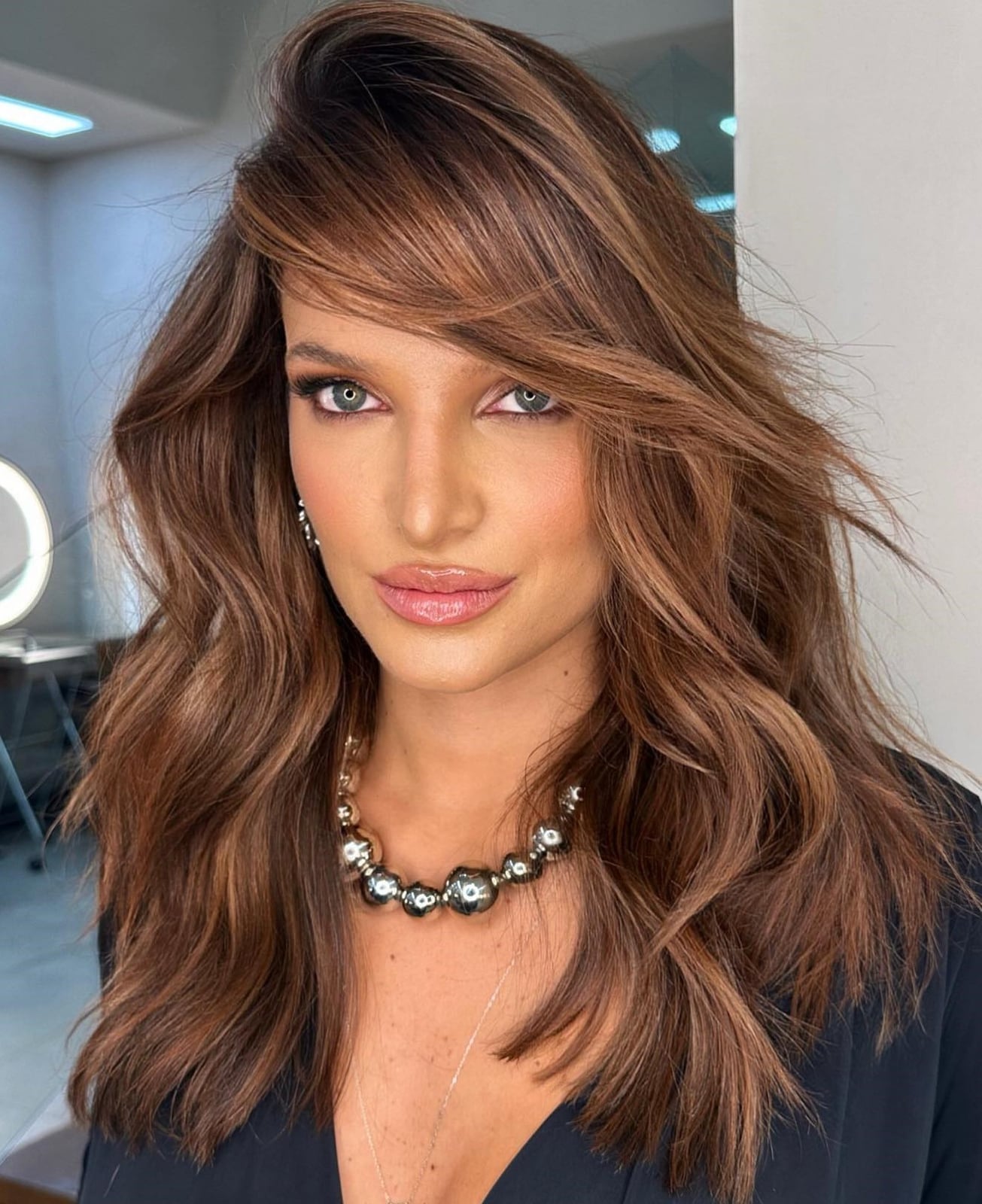 Mid-Back Layers With Medium Brown Highlights — Classy Side Bangs