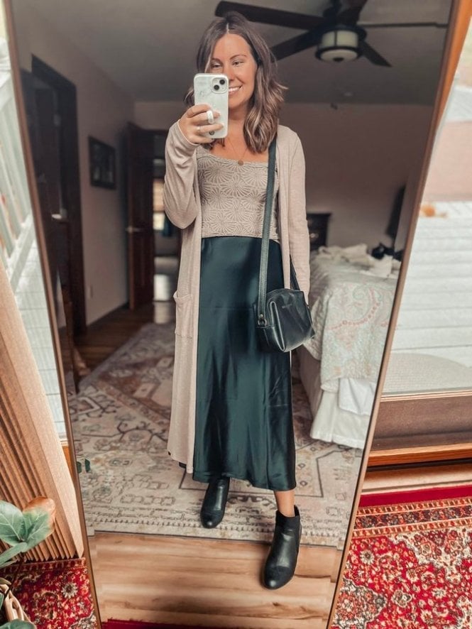 Black Slip Skirt With Longline Cardigan — Classy Slip Skirt Outfits