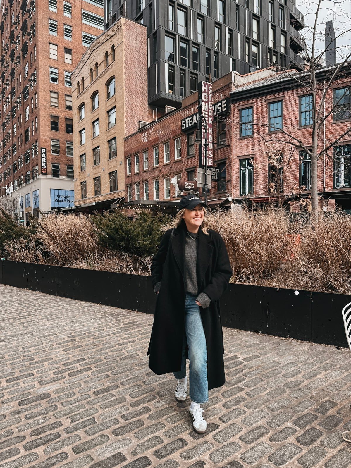 White Sneakers with Jeans, Sweater, and Long Black Coat, Close-Up Take White Sneakers with Jeans, Sweater, and Long Black Coat, Close-Up Take — Classy Sneakers Outfits