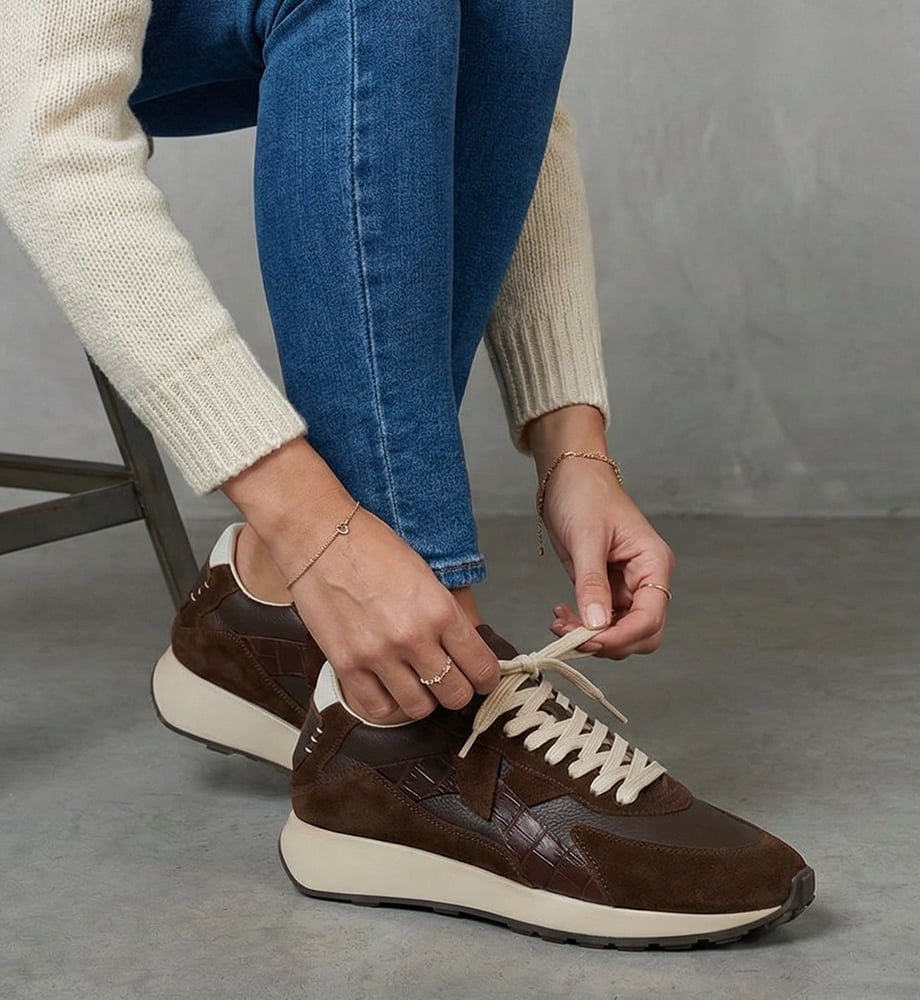 Brown Suede Sneakers with Jeans and a Cream Sweater Brown Suede Sneakers with Jeans and a Cream Sweater — Classy Sneakers Outfits