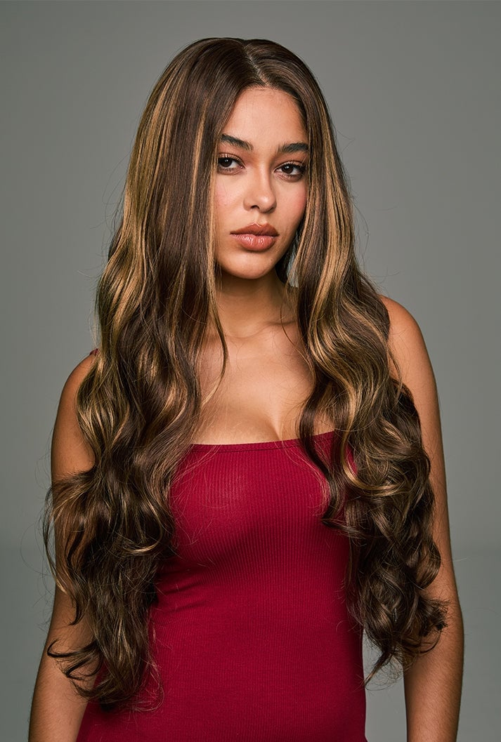 Brown Collarbone Waves With Blonde Highlights — Classy Styling Wig