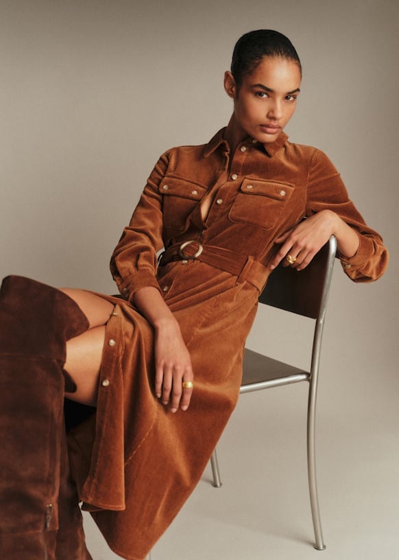 Brown Corduroy Shirt Dress With Belt and Suede Boots, Close-Up Take Brown Corduroy Shirt Dress With Belt and Suede Boots, Close-Up Take — Classy Suede Dress