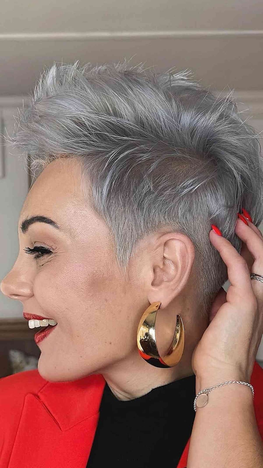 Silver Pixie With Undercut And Textured Top Silver Pixie With Undercut And Textured Top — Classy Thinning Hair