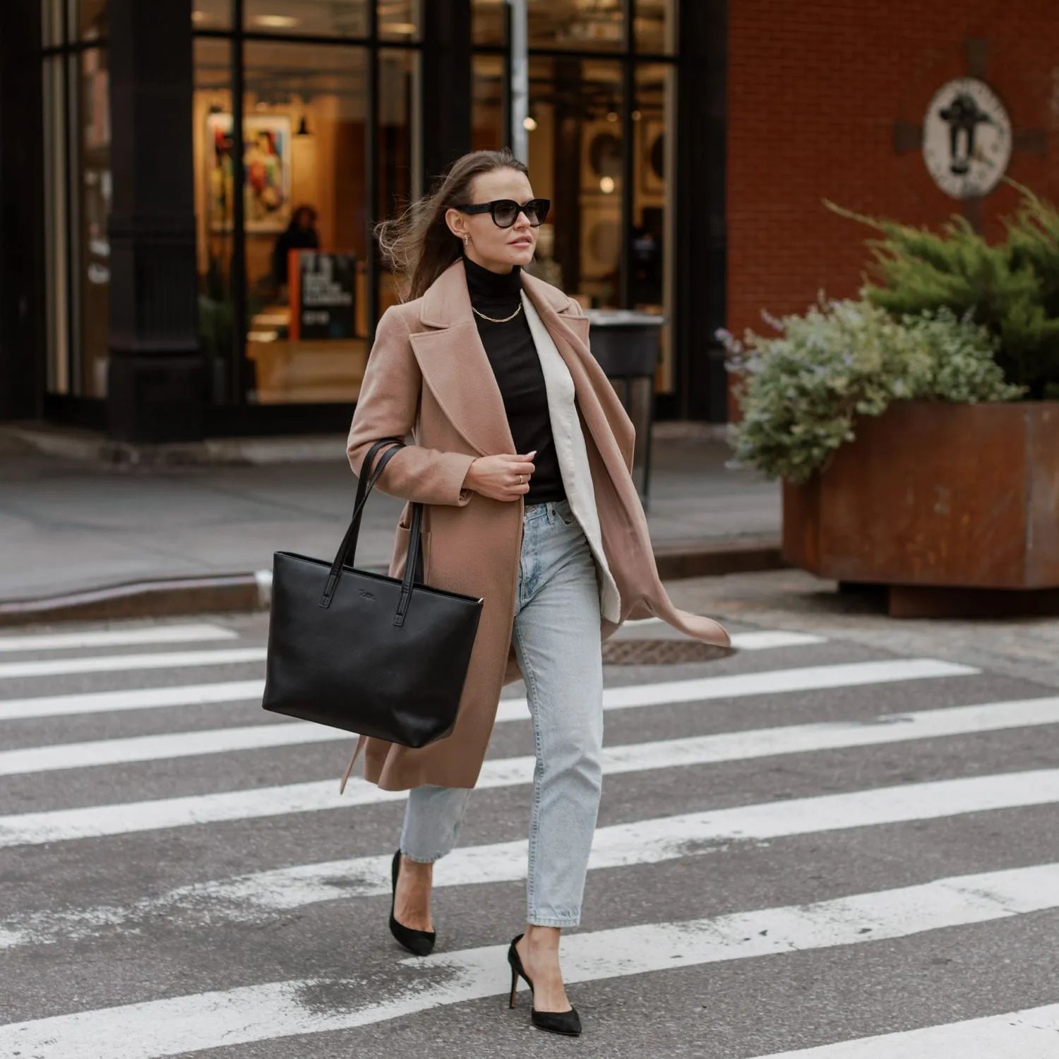 Black Structured Tote With Camel Coat — Classy Tote Bag Outfits