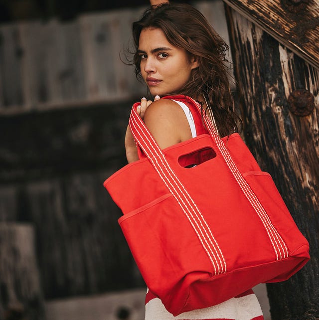 Red Canvas Tote With White Tank Top — Classy Tote Bag Outfits