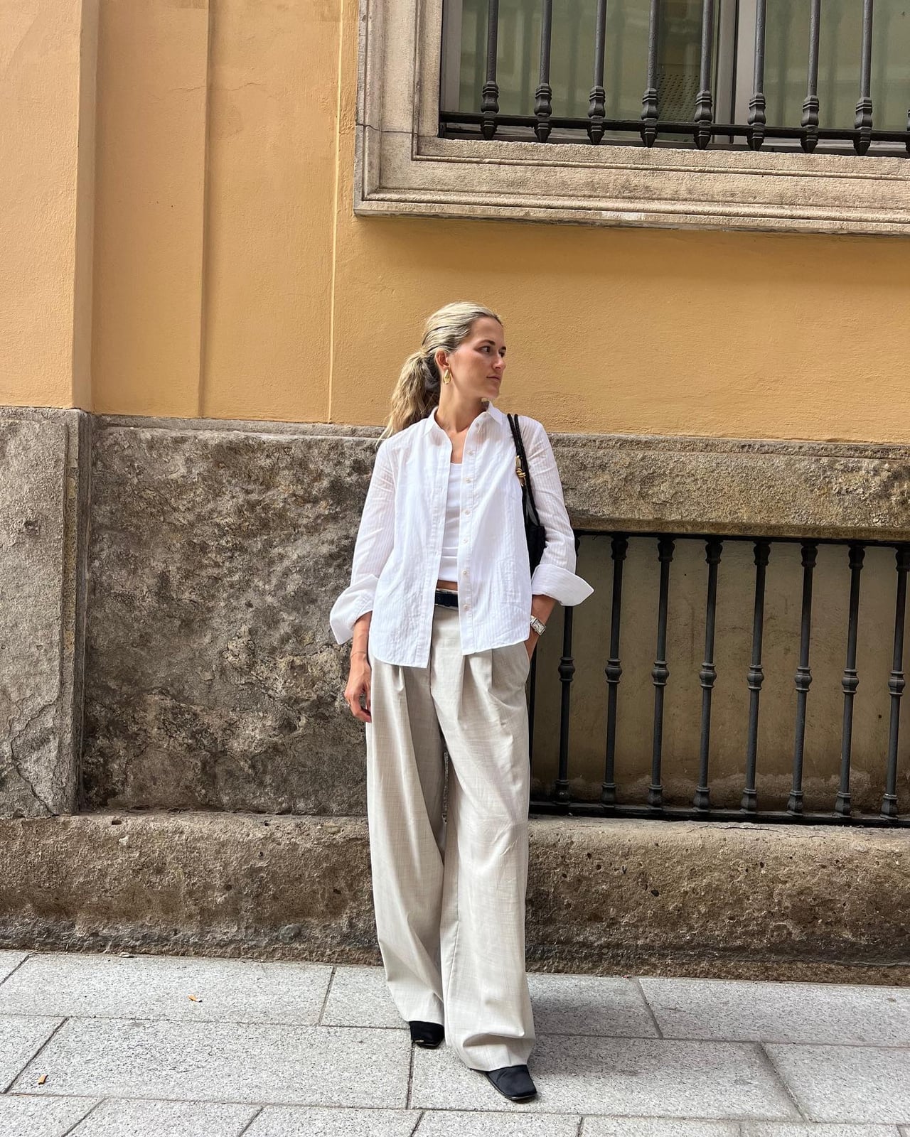 Oversized Button-Down Shirt with Wide Leg Trousers Oversized Button-Down Shirt with Wide Leg Trousers — Classy Travel Outfits