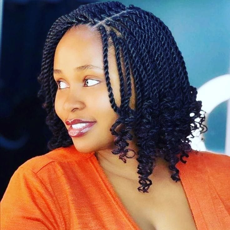 Collarbone Black Kinky Twists With Wavy Ends — Classy Twist Hairstyles