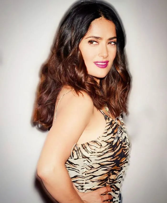 Mid-Back Length With Face-Framing, Close-Up Take — Classy Two Tone Hair