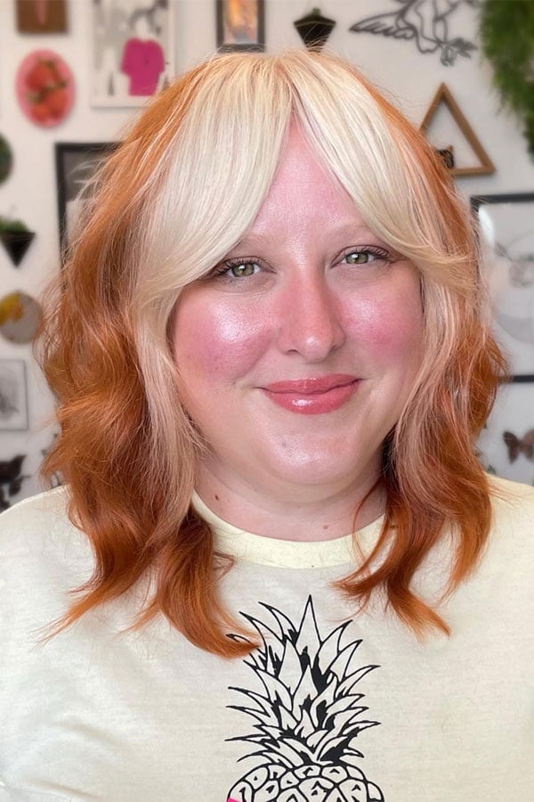 Shoulder Length Bob With Blonde Frame — Classy Two Tone Hair