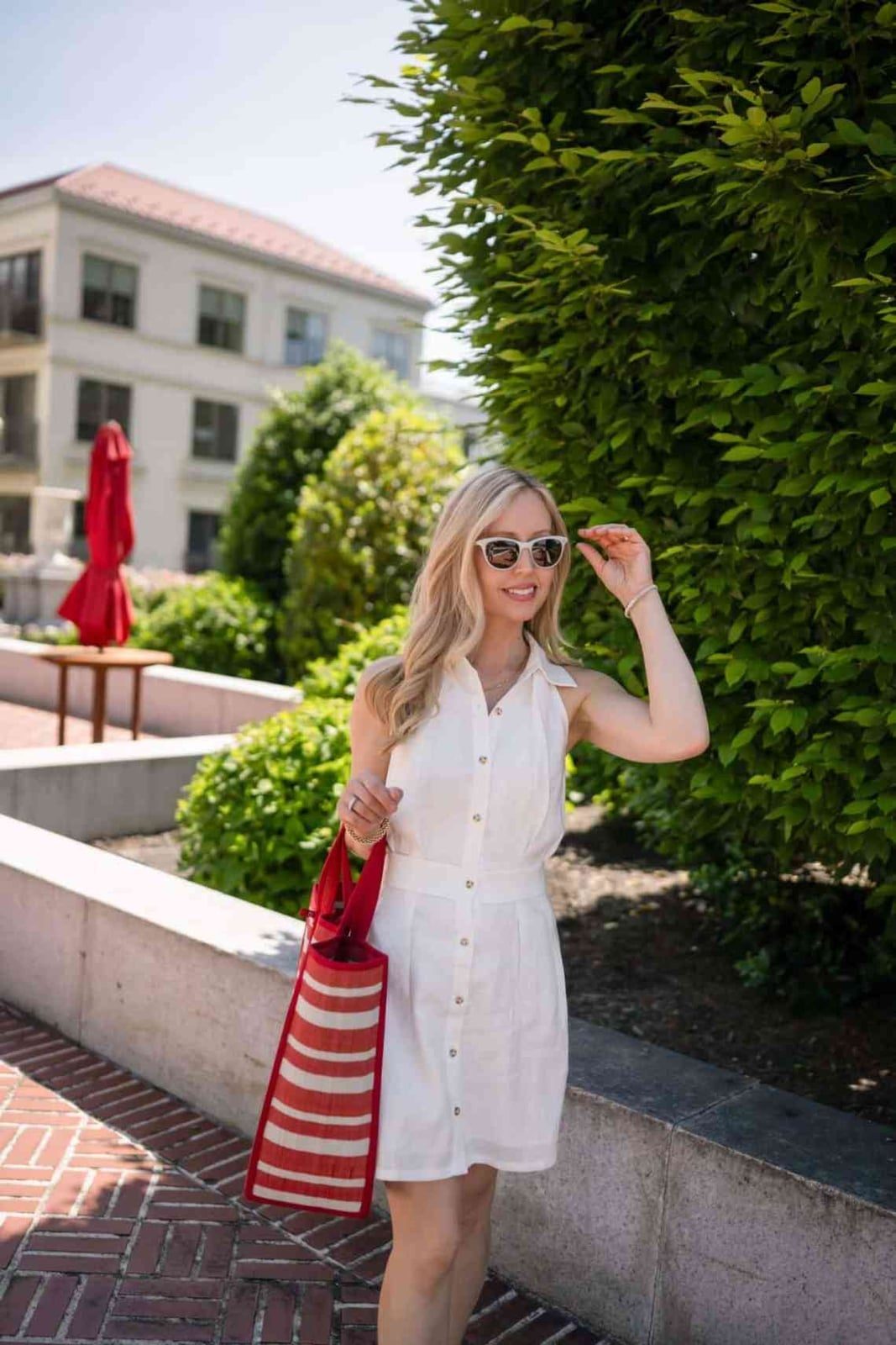 White Sleeveless Linen Shirt Dress with Striped Tote — Classy Up Dress