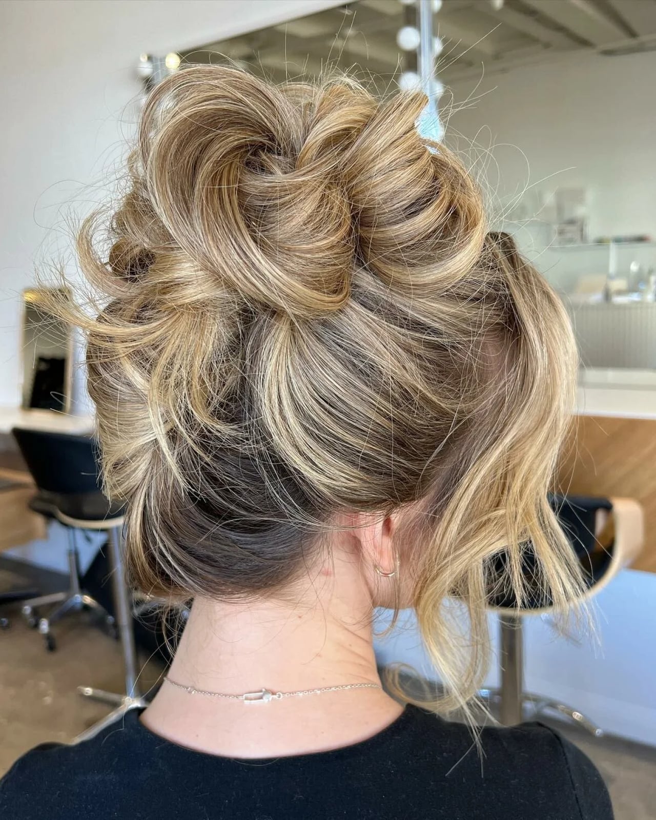 Messy Ash Blonde Updo With Knot Messy Ash Blonde Updo With Knot — Classy Updo Wig