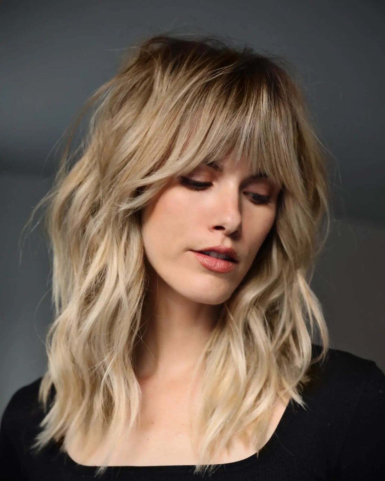 Shoulder Mullet With Choppy Bangs — Classy Wavy Hair Hairstyles