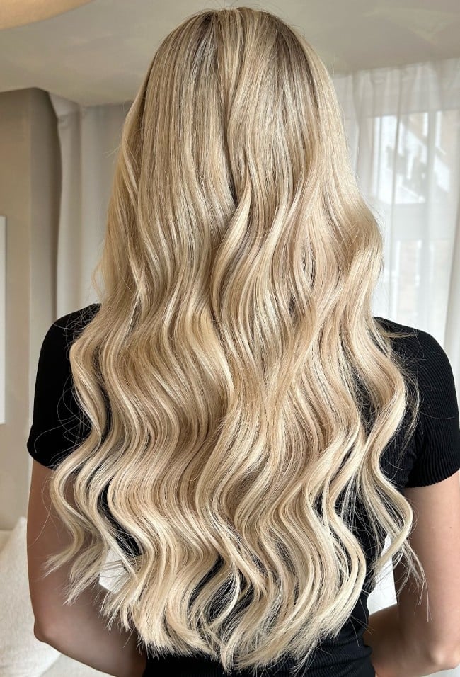 Champagne Blonde Mid-Back Waves Champagne Blonde Mid-Back Waves — Classy Wavy Hairstyles