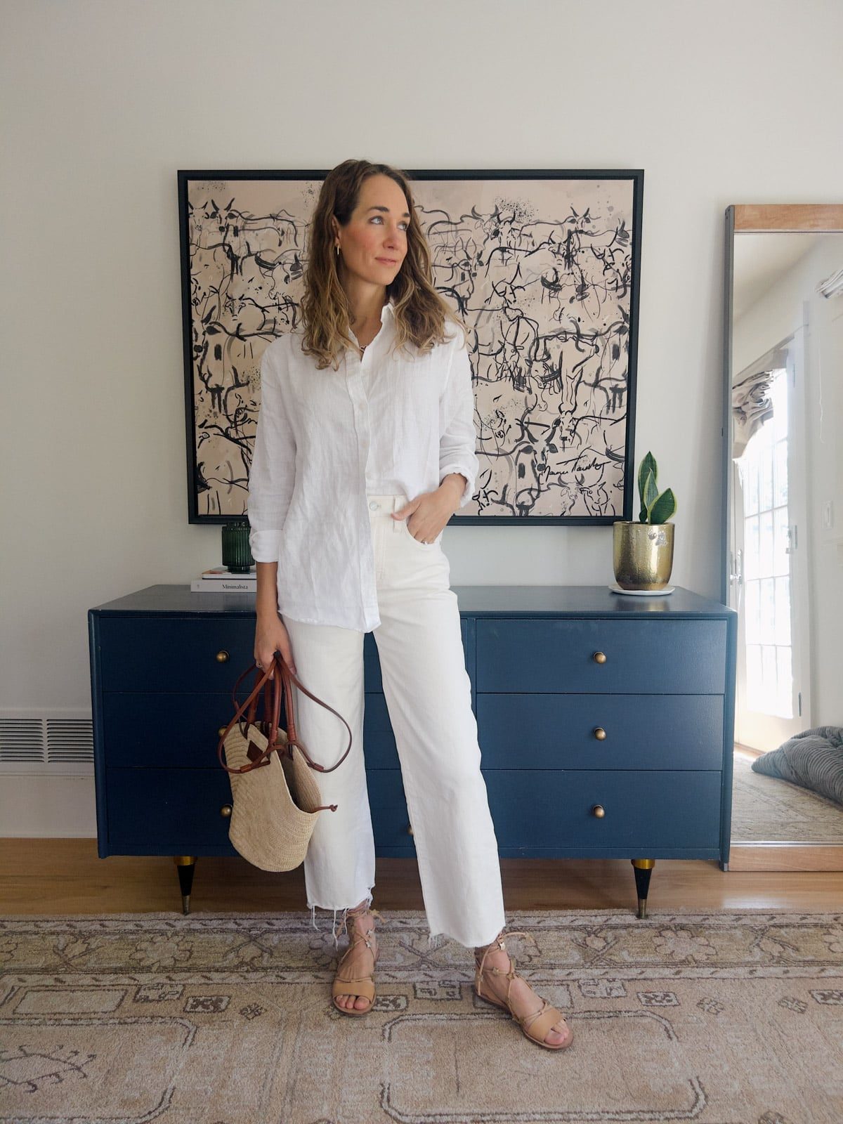 White Wide Leg Jeans With White Linen Shirt and Tan Flat Sandals White Wide Leg Jeans With White Linen Shirt and Tan Flat Sandals — Classy White Jeans Outfits