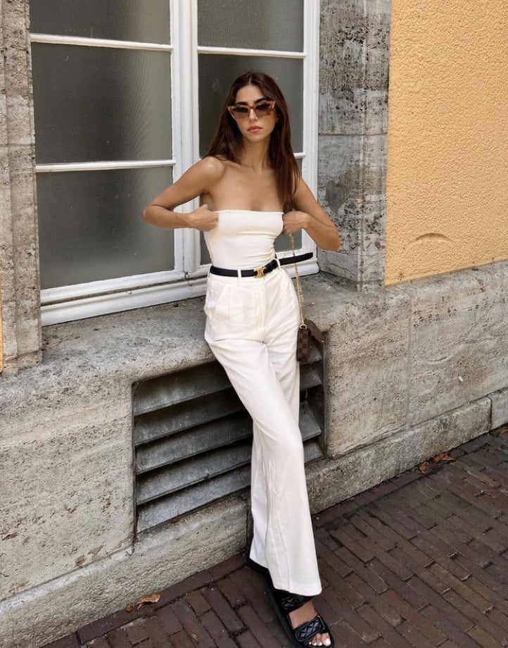 A White Strapless Top With Wide Leg Pants and Blazer A White Strapless Top With Wide Leg Pants and Blazer — Classy White Outfits