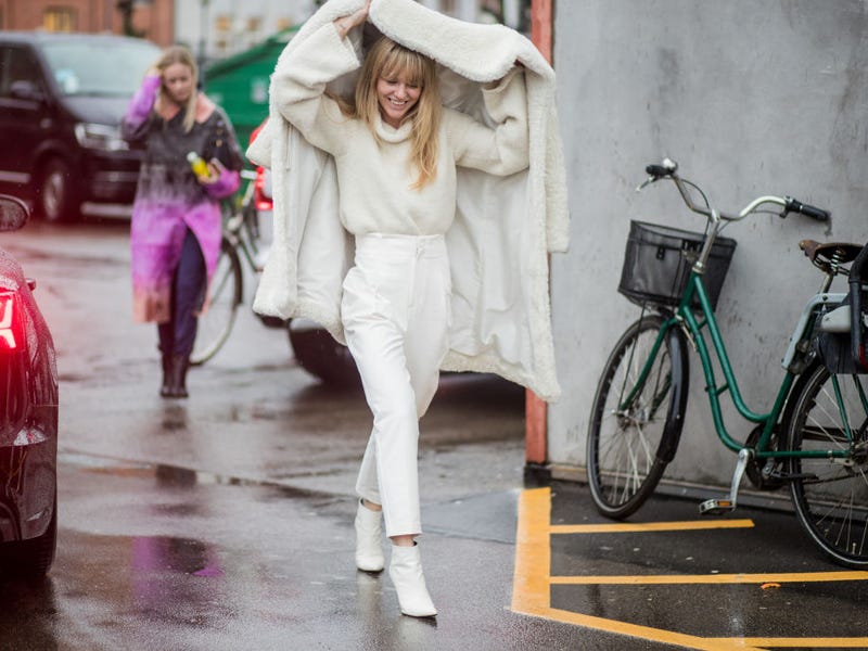White Trousers with an Oversized Textured Coat — Classy White Pants Outfits