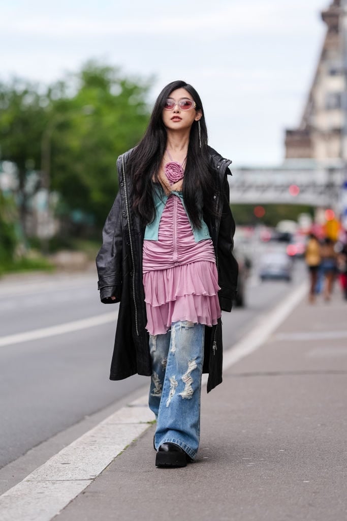 Black Leather Trench Coat Over Ruched Top with Distressed Wide-Leg Black Leather Trench Coat Over Ruched Top with Distressed Wide-Leg — Classy Y2K Outfits