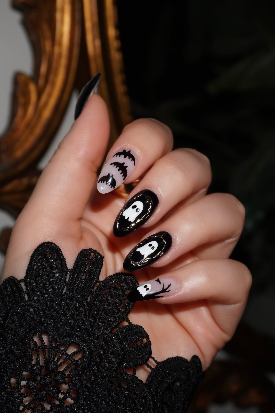 Long Almond Sheer Pink with Black Accents and Halloween Art Long Almond Sheer Pink with Black Accents and Halloween Art — Cute Black Nails