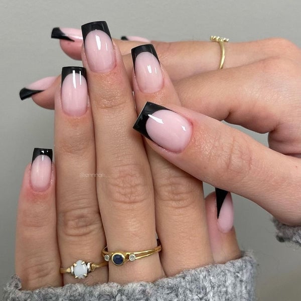 Short Square Black French Tips on Sheer Nude Short Square Black French Tips on Sheer Nude — Cute Black Nails