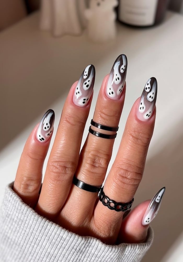 Long Almond Black Ombre with White Ghosts Long Almond Black Ombre with White Ghosts — Cute Black Nails